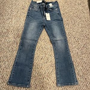 Judy Blue Mid Rise Cropped Boot Cut Jeans